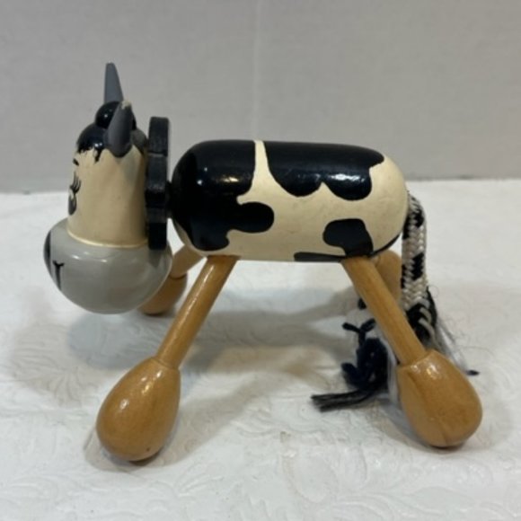Black & White Wooden 4 Leg Toy Cow Figurine Massager 3.75"x5" Collectible - Picture 2 of 11